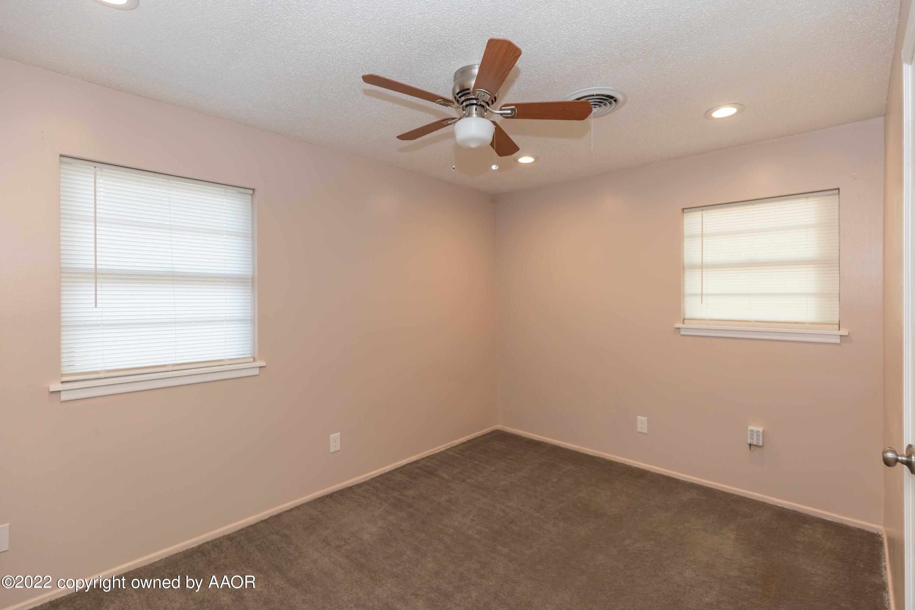 2902 Browning Street Amarillo, TX 79103 - Photo 23 of 36 BEDROOM 3 VIEW 1