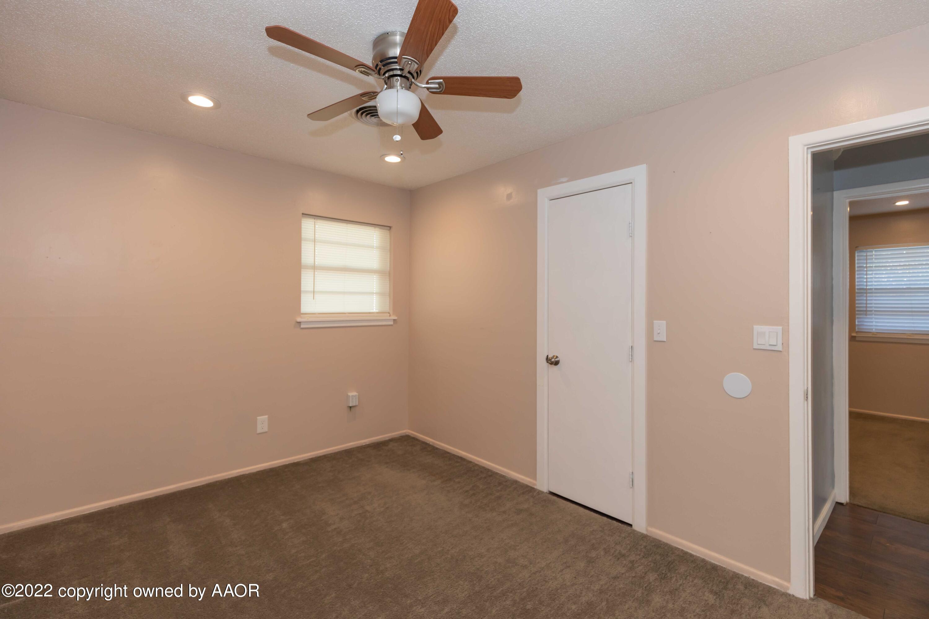 2902 Browning Street Amarillo, TX 79103 - Photo 26 of 36 BEDROOM 3 VIEW 4