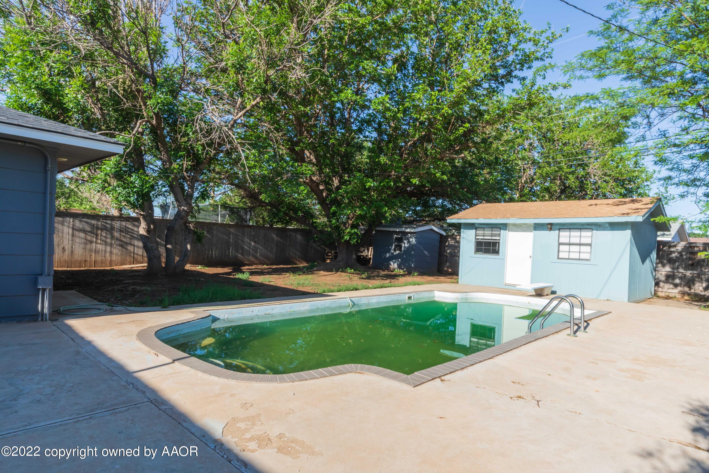 2902 Browning Street Amarillo, TX 79103 - Photo 33 of 36 BACKYARD VIEW 2