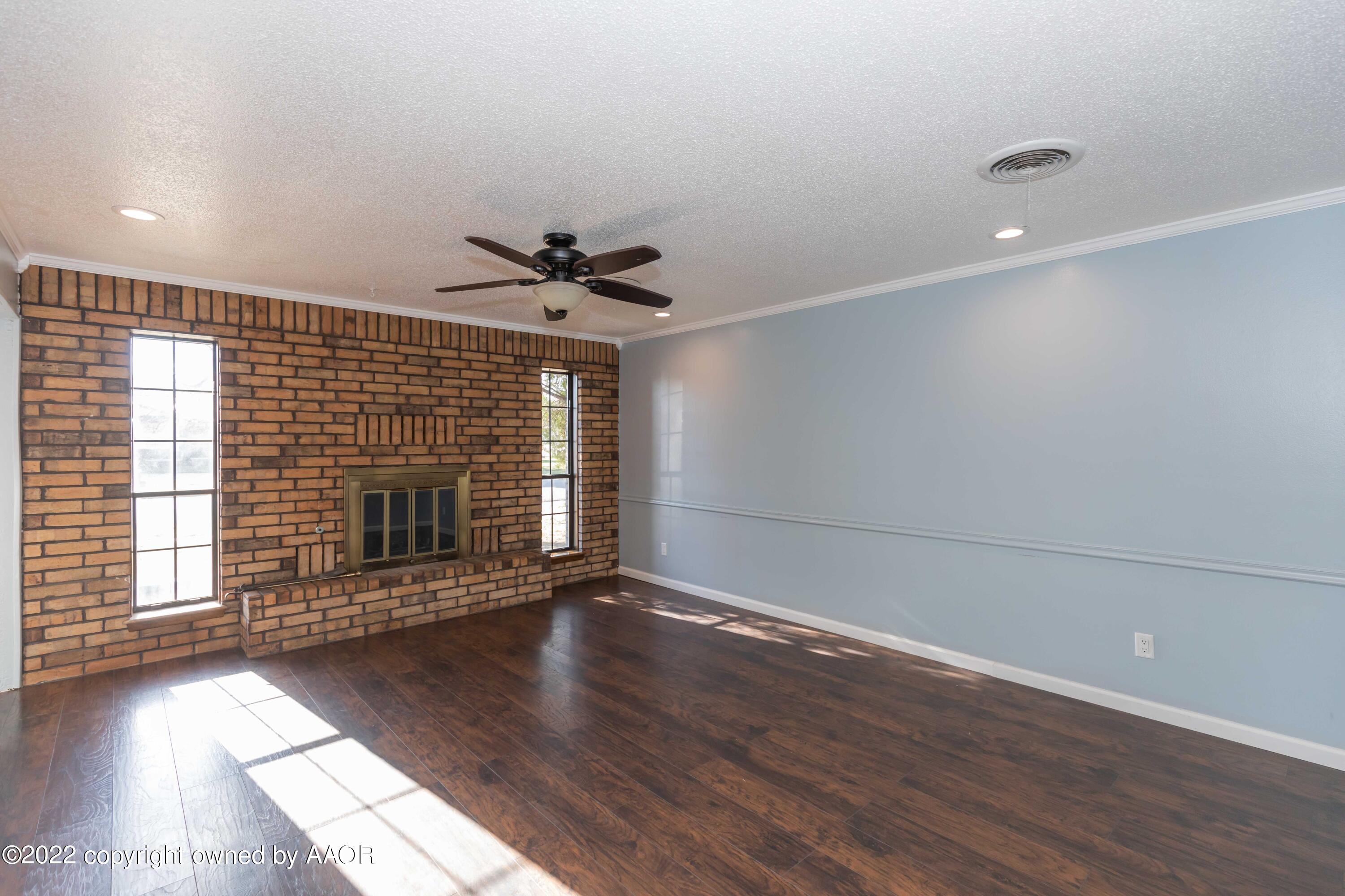 2902 Browning Street Amarillo, TX 79103 - Photo 5 of 36 LIVING ROOM VIEW 1