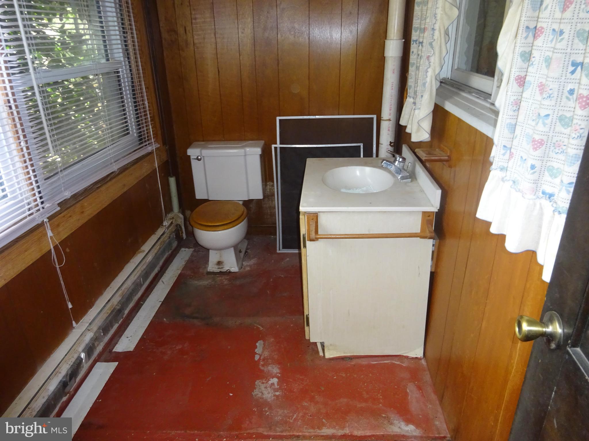 72 Kremp Road Mohnton, PA 19540 - Photo 22 of 55 Lower Level Half Bath