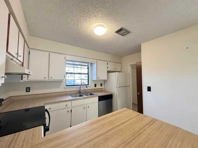 $229,000 | 223 Oxford Court, Mary Esther, FL 32569