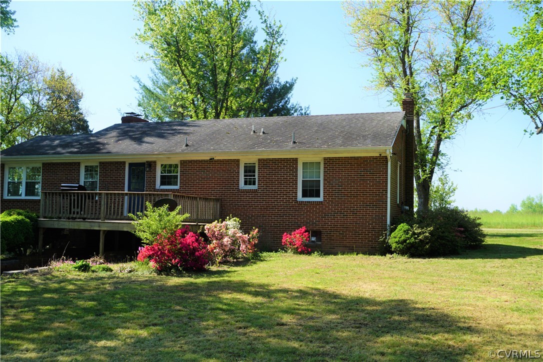 17322 Old Ridge Road Montpelier, VA 23192 - Photo 50 of 50 a front view of house with yard