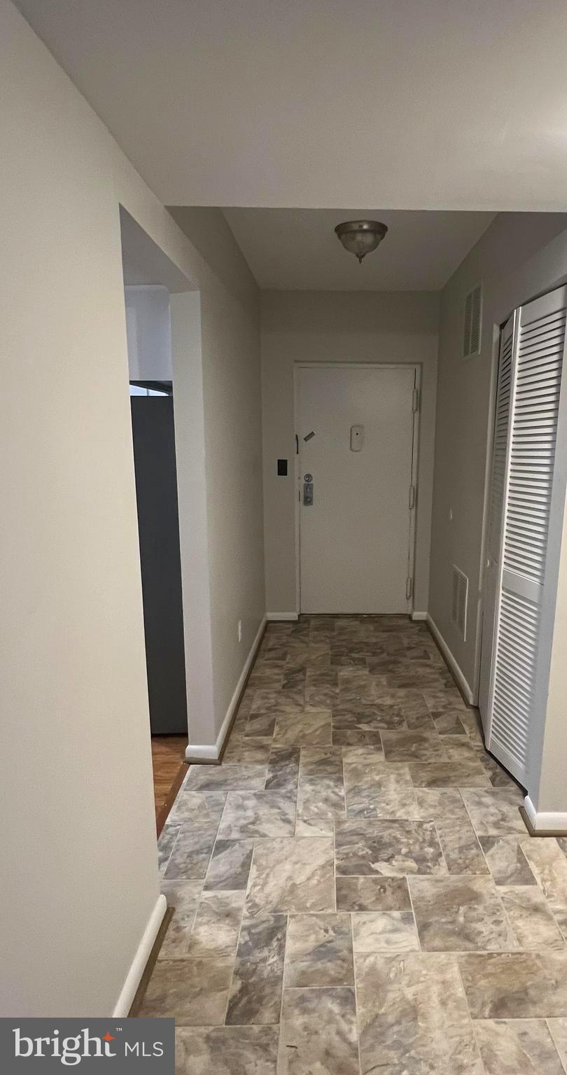 3 Glenamoy Road, Unit 202 Lutherville-Timonium, MD 21093 - Photo 2 of 9