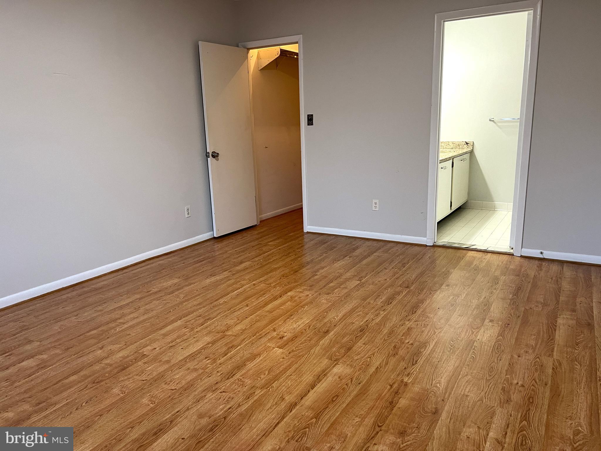 3 Glenamoy Road, Unit 202 Lutherville-Timonium, MD 21093 - Photo 5 of 9
