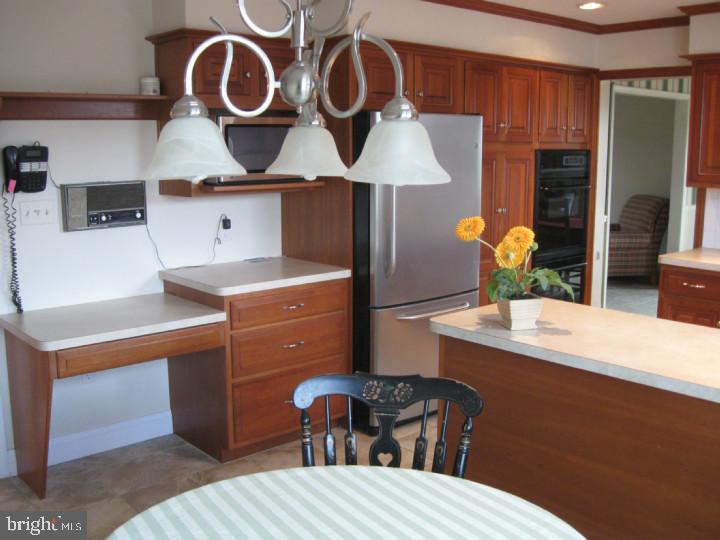 458 Indian Run Road Glenmoore, PA 19343 - Photo 4 of 17 Kitchen