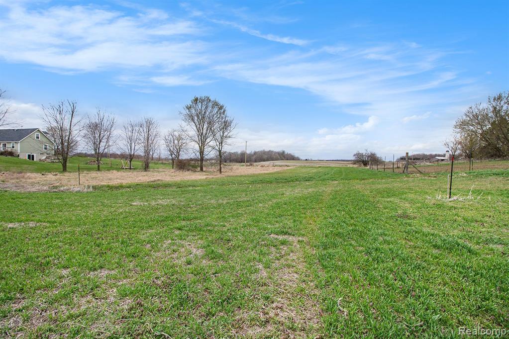2 Mohrle Road Fowlerville, MI 48836 - Photo 2 of 18