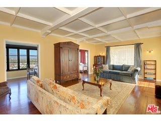 3617 Homeway Drive View Park, CA 90008 - Photo 3 of 35