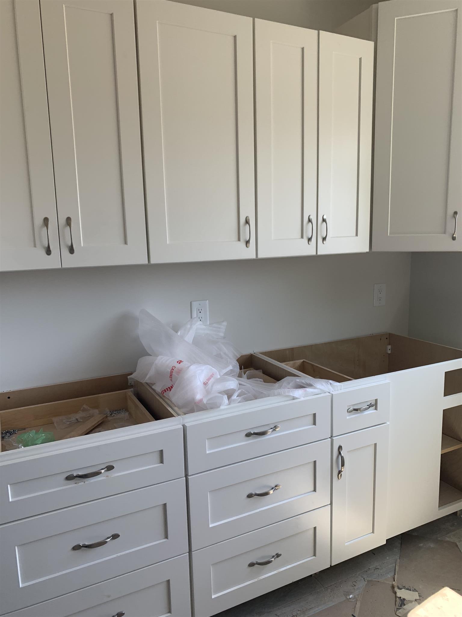 435 Darnell-Mealer Road Lewisburg, TN 37091 - Photo 3 of 7 Custom Soft Close cabinets complete with Granite countertops