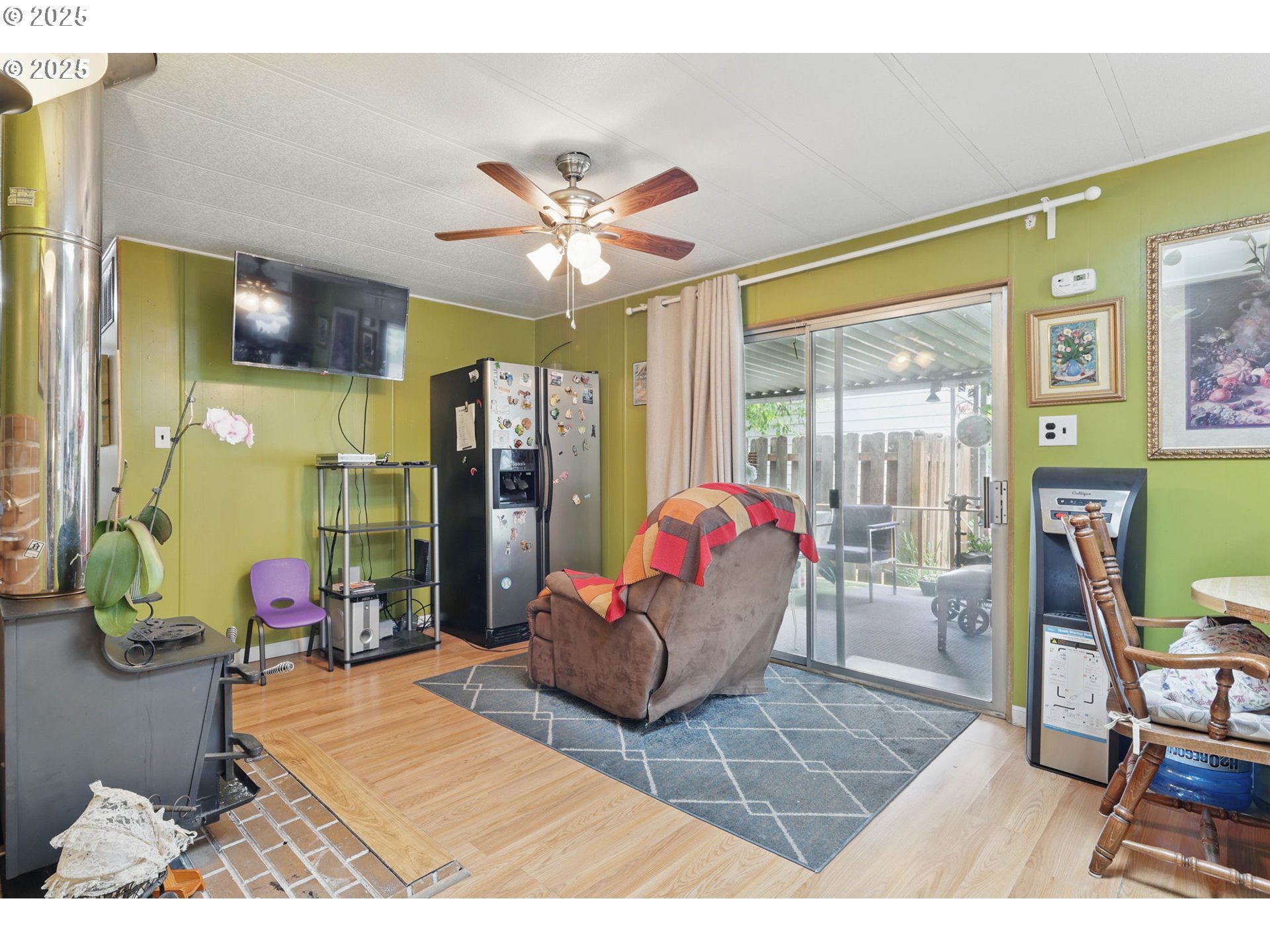 21100 Northeast Sandy Boulevard, Unit 52 Fairview, OR 97024 - Photo 2 of 20