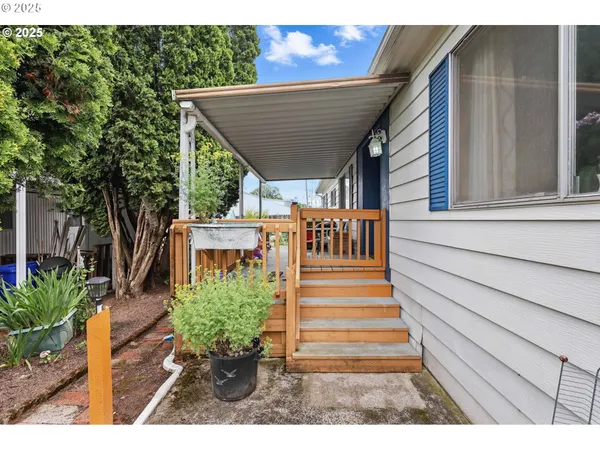 $75,000 | 21100 Northeast Sandy Boulevard, Unit 52, Fairview, OR 97024