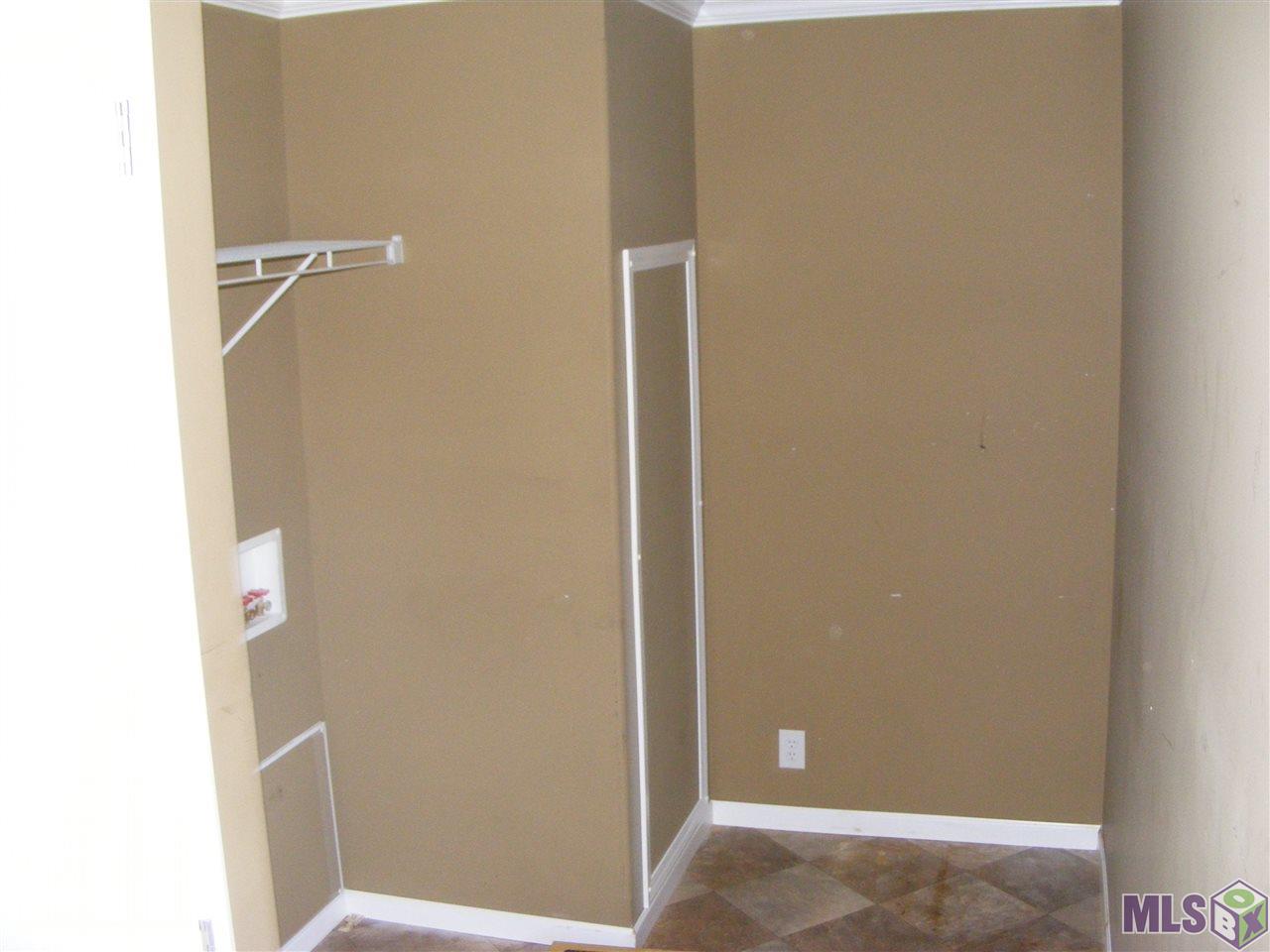 350 Dennis Lee Road Denham Springs, LA 70706 - Photo 12 of 15 Gallery Image 12