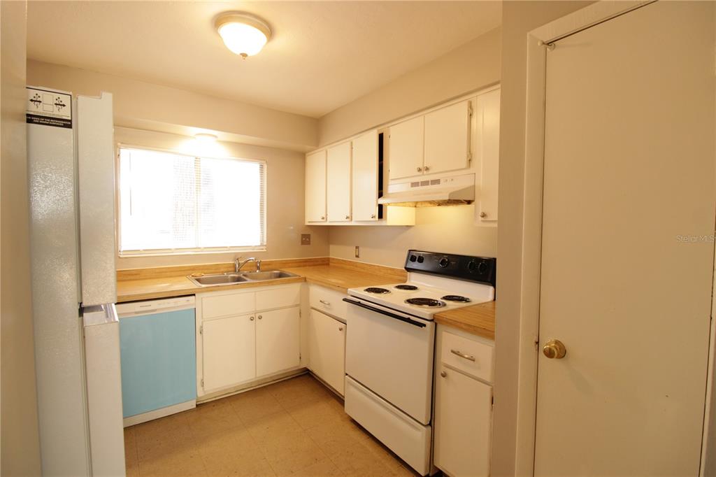 6134 Southwest 11th Place, Unit A Gainesville, FL 32607 - Photo 9 of 15