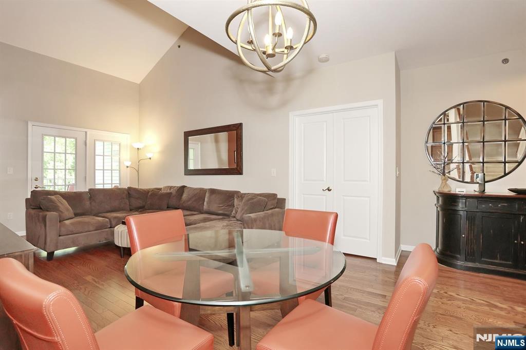 175 Rochelle Avenue, Unit 321 Rochelle Park, NJ 07662 - Photo 8 of 50