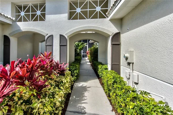 $6,500 | 4529 Cardinal Cove Lane, Unit 7, Naples, FL 34114