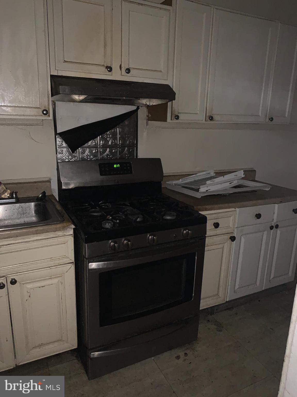 3009 Ridgewood Avenue Baltimore, MD 21215 - Photo 8 of 15
