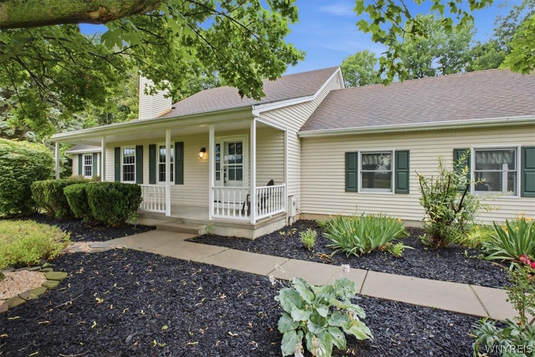 3275 Youngstown Road Wilson, NY 14172 - Photo 3 of 47
