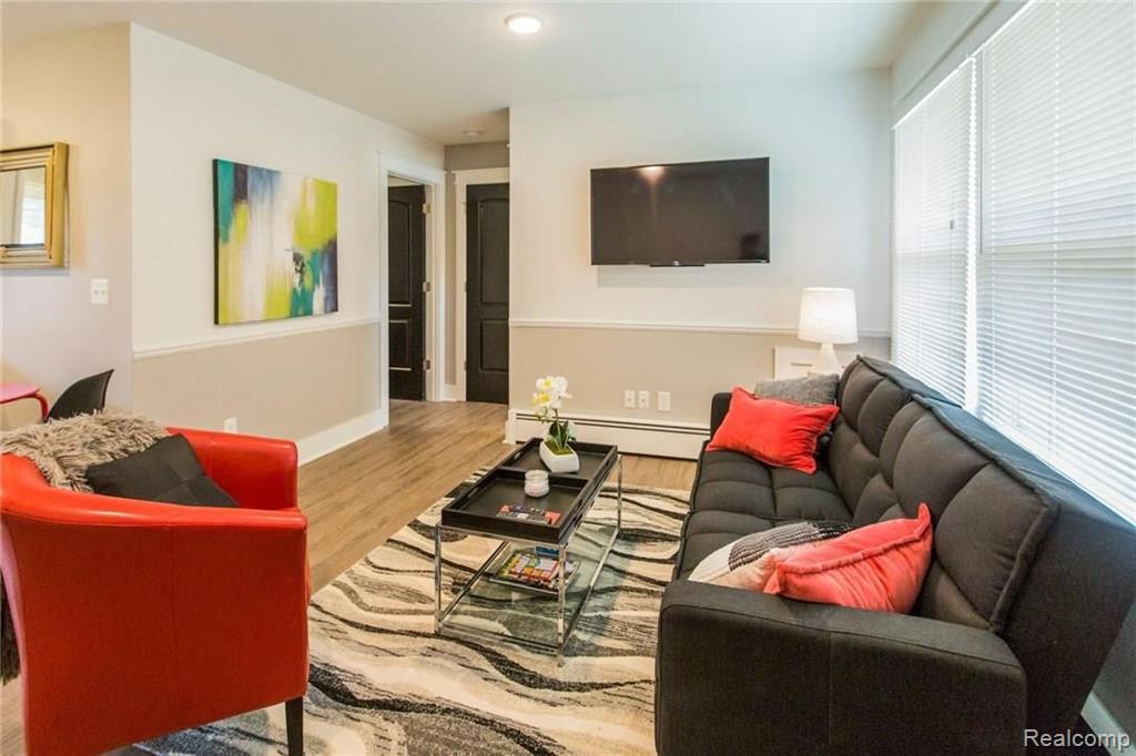 4413 Crooks Road Royal Oak, MI 48073 - Photo 8 of 20