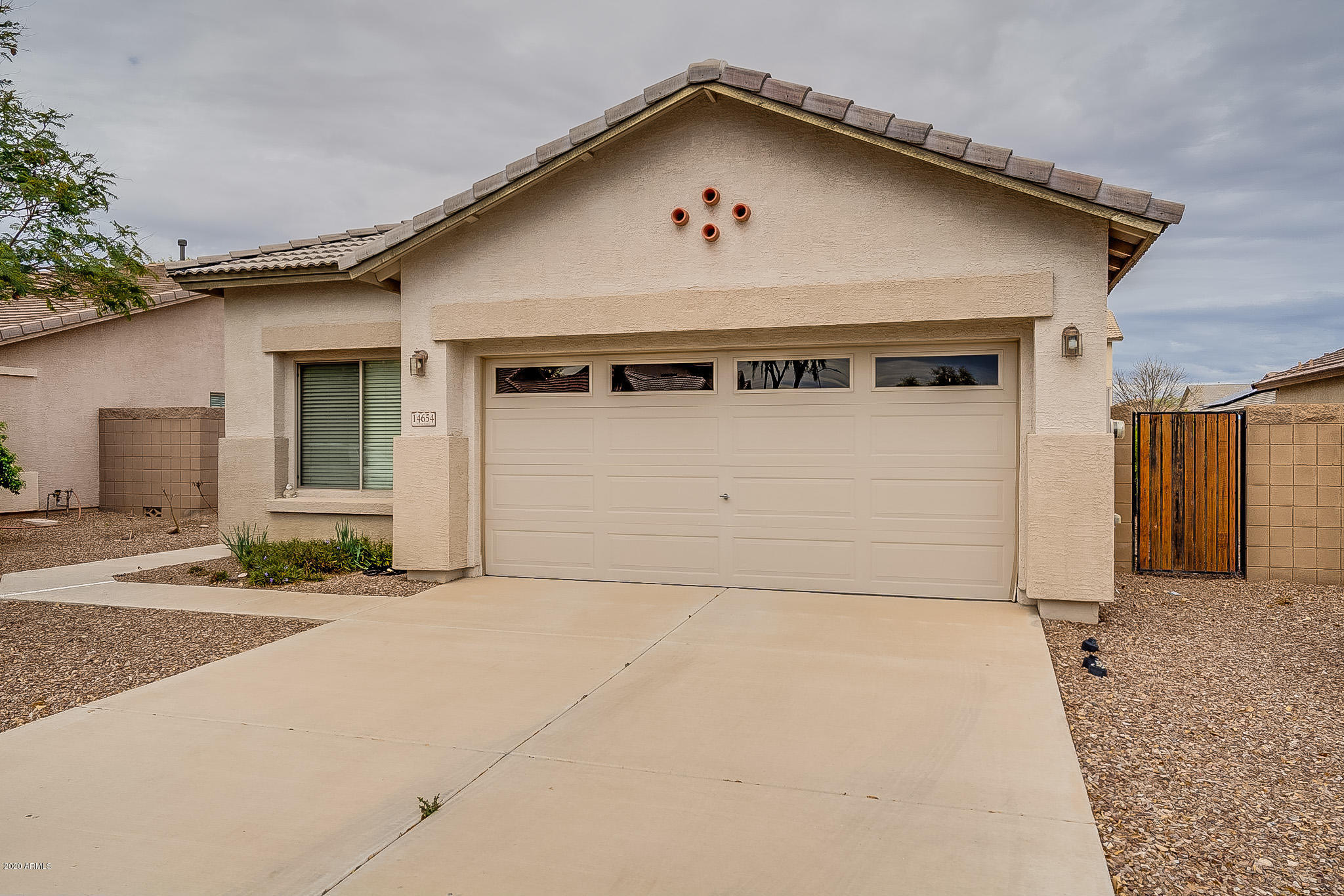 14654 West Hearn Road Surprise, AZ 85379 - Photo 7 of 49 Hearn-4