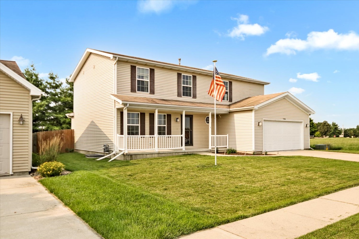 705 Approach Road Normal, IL 61761 - Photo 2 of 36