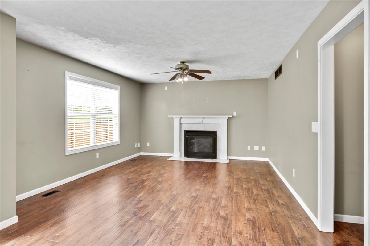 705 Approach Road Normal, IL 61761 - Photo 18 of 36