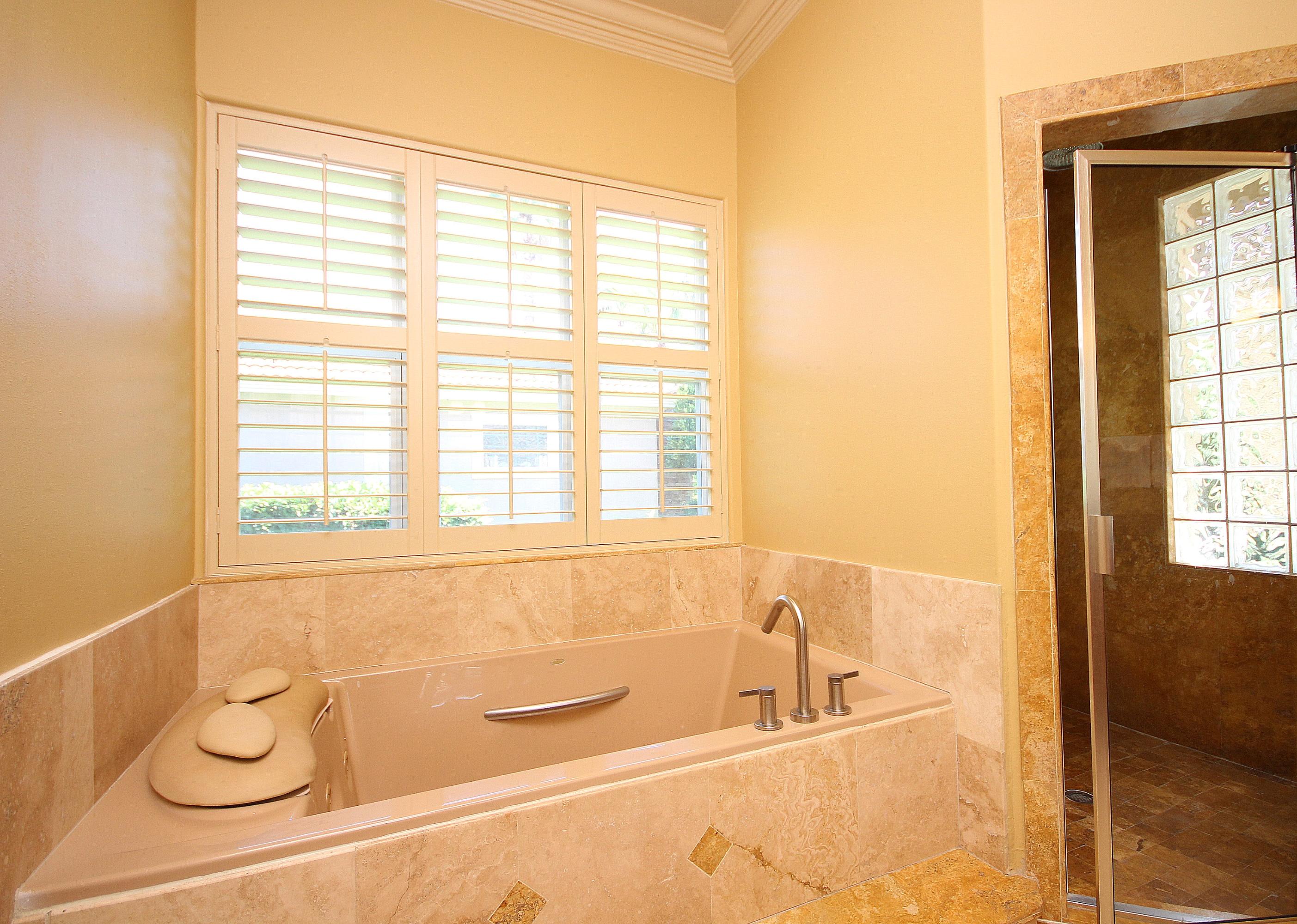 4486 Stonebridge Road Destin, FL 32541 - Photo 26 of 37 1StoneMasterJacuzzi78