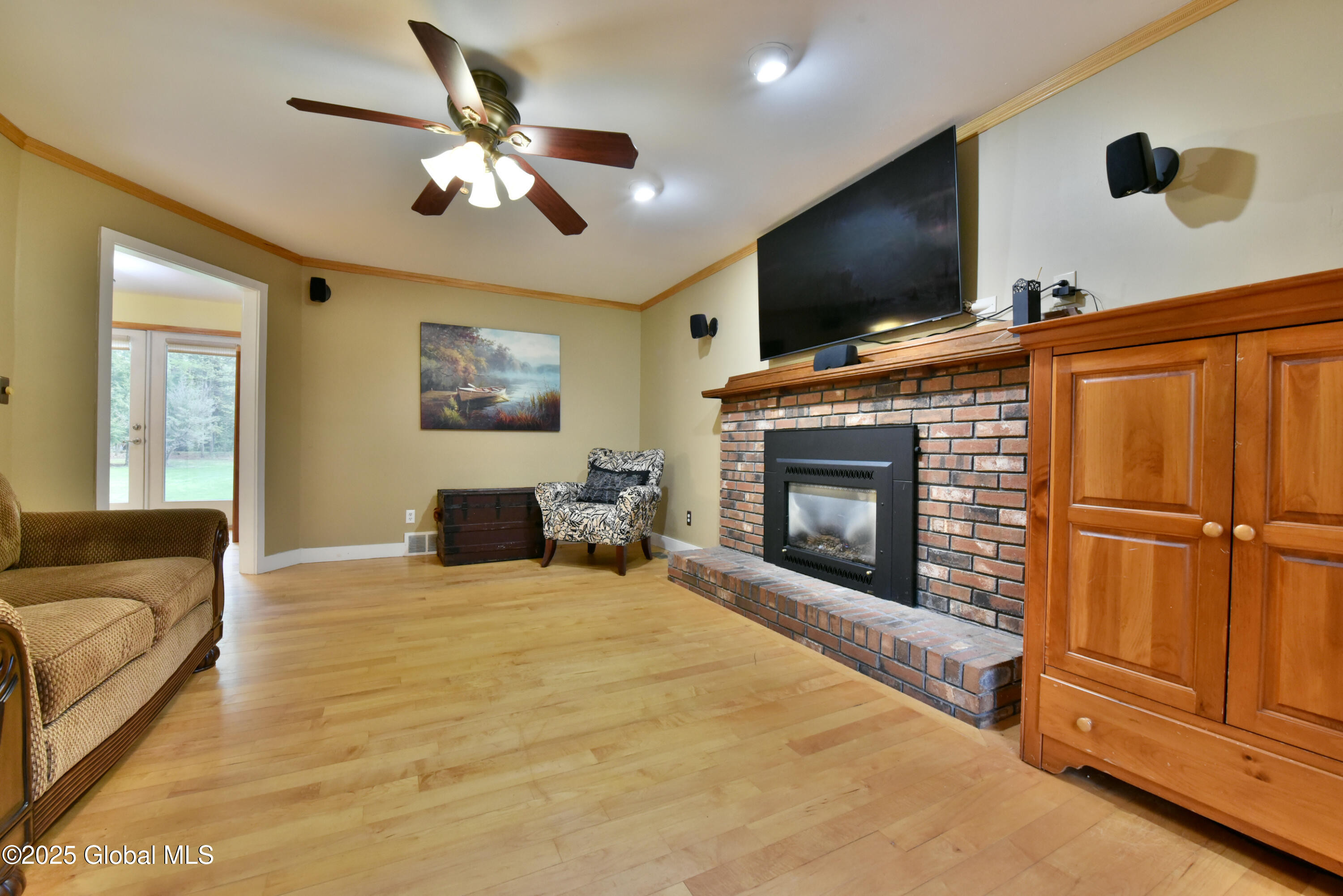 21 Cedarcrest Drive Wilton, NY 12866 - Photo 18 of 44 9