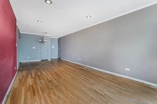 a view of empty room