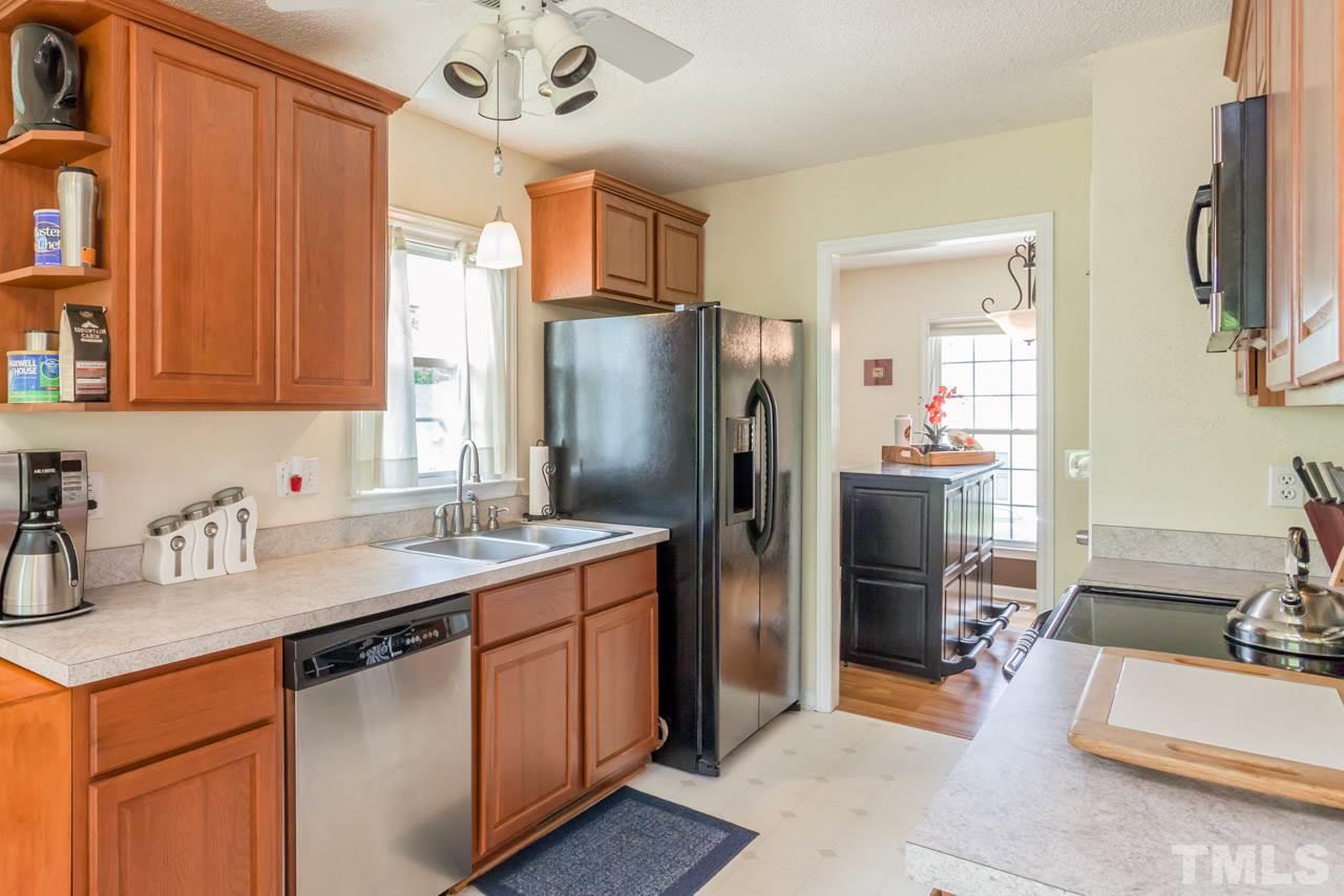 2417 Pepperfield Drive Raleigh, NC 27604 - Photo 11 of 23 Gallery Image 11