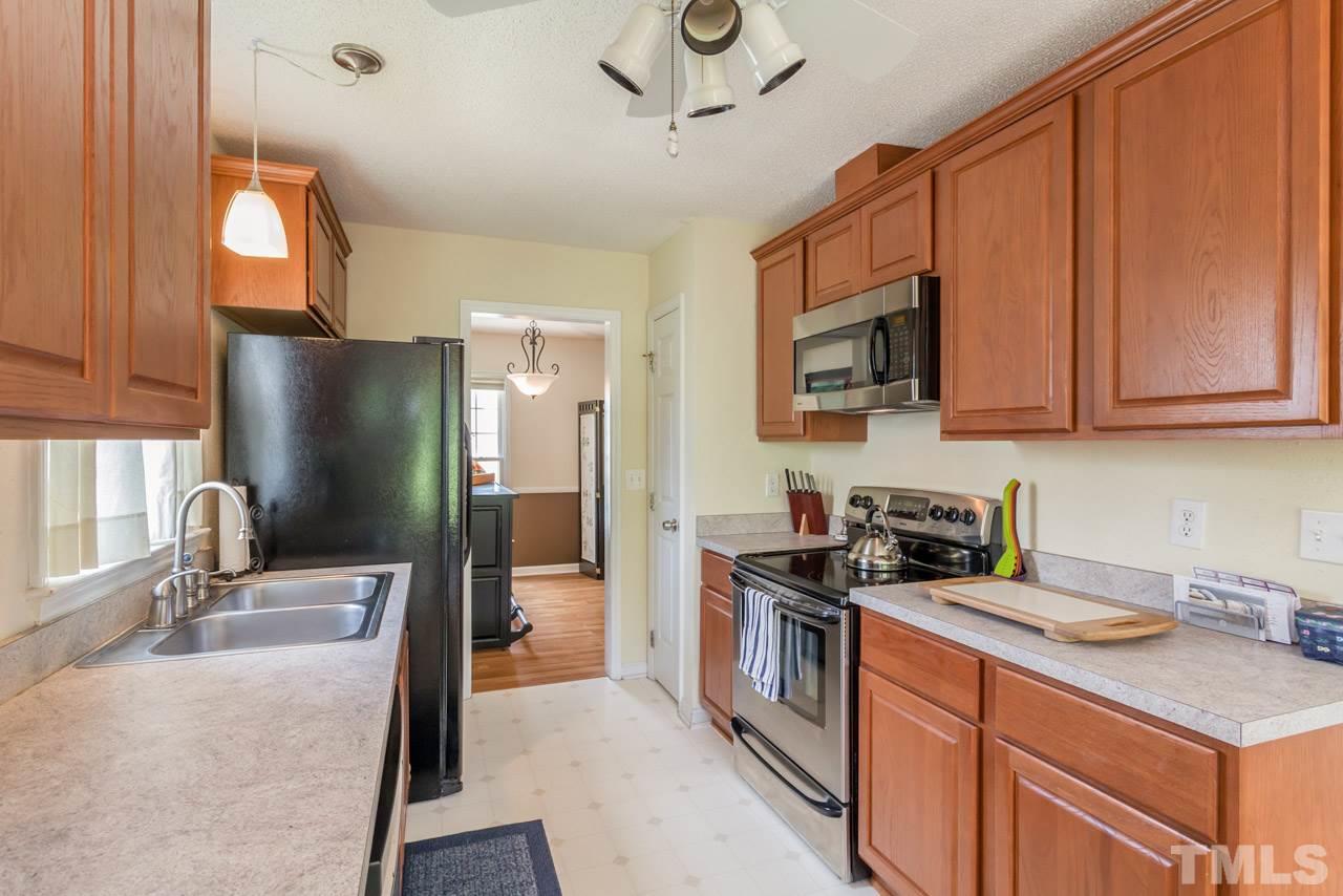 2417 Pepperfield Drive Raleigh, NC 27604 - Photo 10 of 23 Gallery Image 10