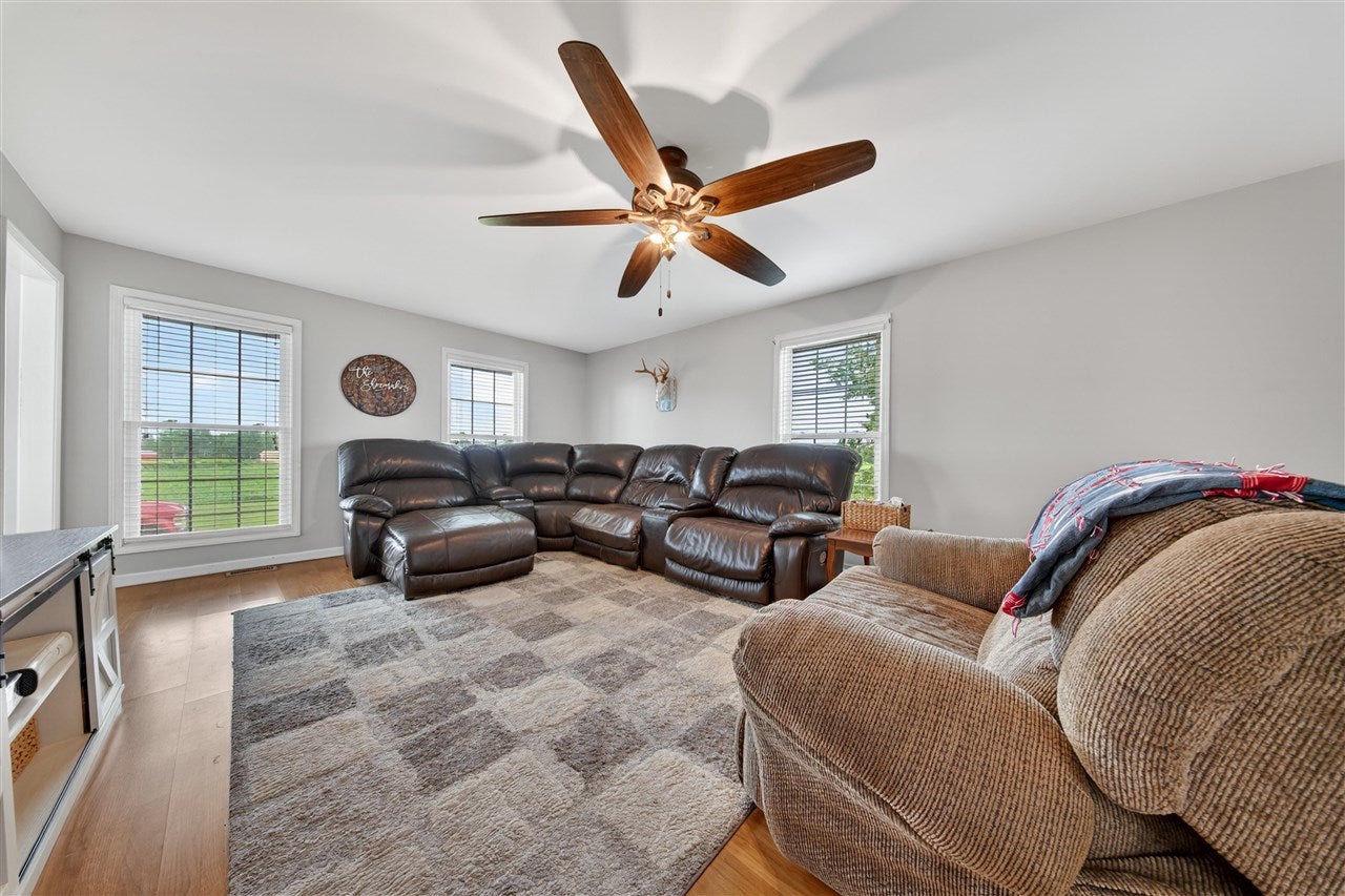 265 Williams Road Russellville, KY 42276 - Photo 3 of 30 Gallery Image 3