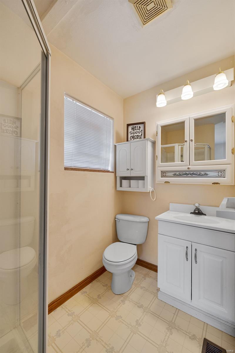 5176 Highway 67 De Soto, MO 63020 - Photo 18 of 54