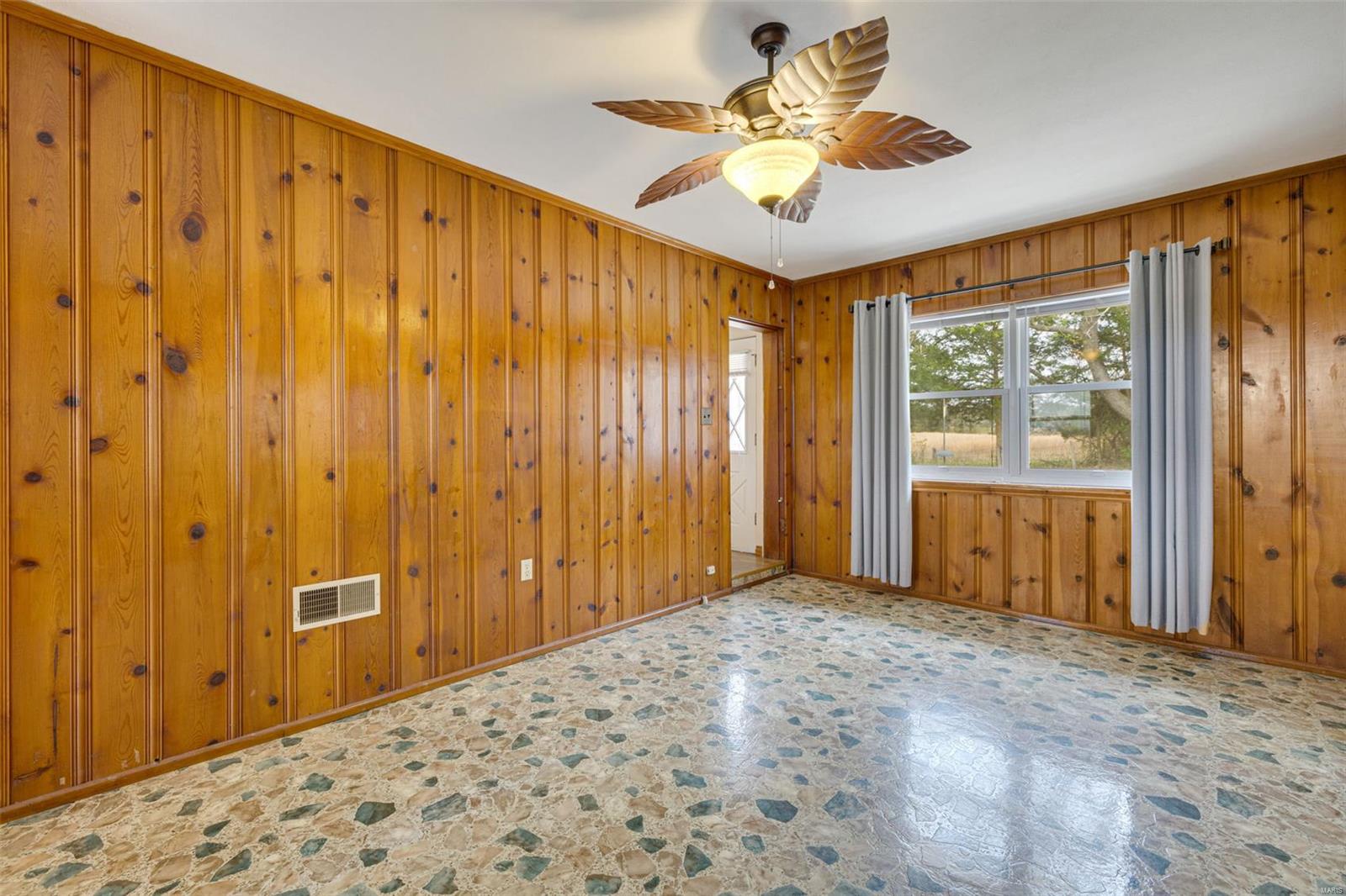 5176 Highway 67 De Soto, MO 63020 - Photo 19 of 54