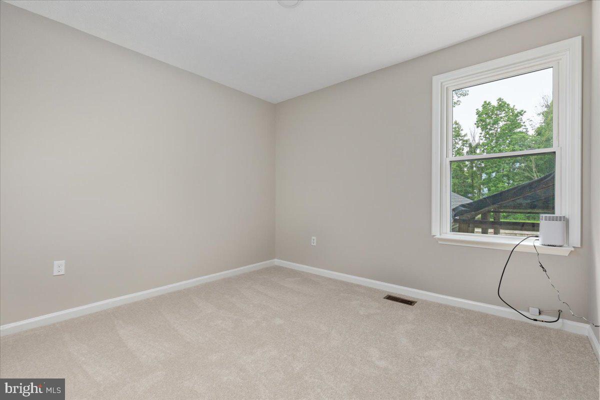 215 Choptank Road Stafford, VA 22556 - Photo 11 of 38 Gallery Image 11