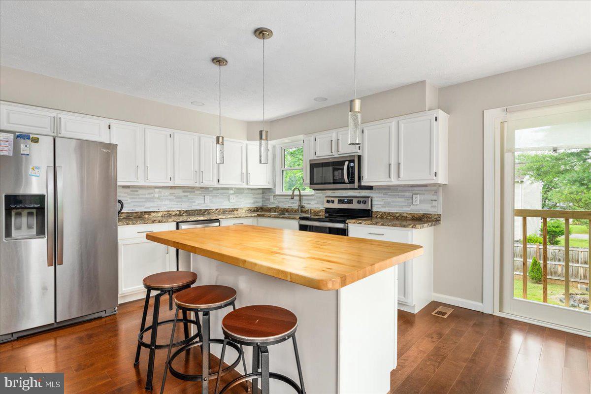 215 Choptank Road Stafford, VA 22556 - Photo 5 of 38 Gallery Image 5
