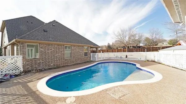 $489,999 | 1901 Bay Laurel Drive, Weatherford, TX 76086