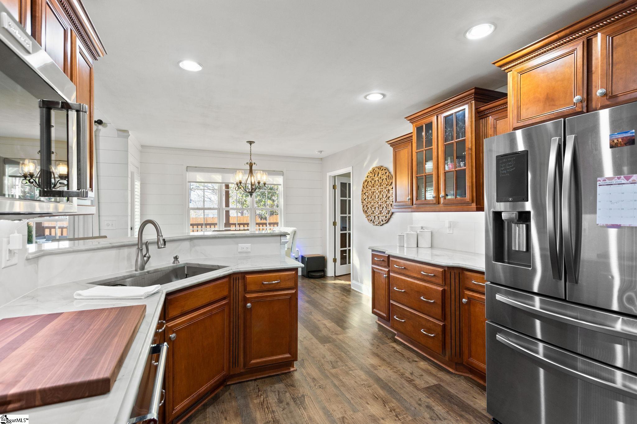 116 A Ridge Road Greenville, SC 29607 - Photo 4 of 44