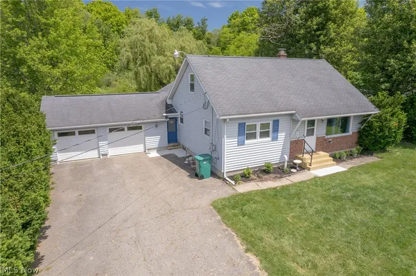 $240,000 | 16374 Main Market Road, West Farmington, OH 44491