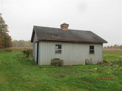 8252 Johnstone Road New Lothrop, MI 48460 - Photo 5 of 5