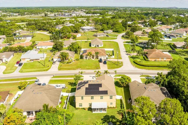 $599,000 | 685 Northwest Bayshore Boulevard, Port St. Lucie, FL 34983