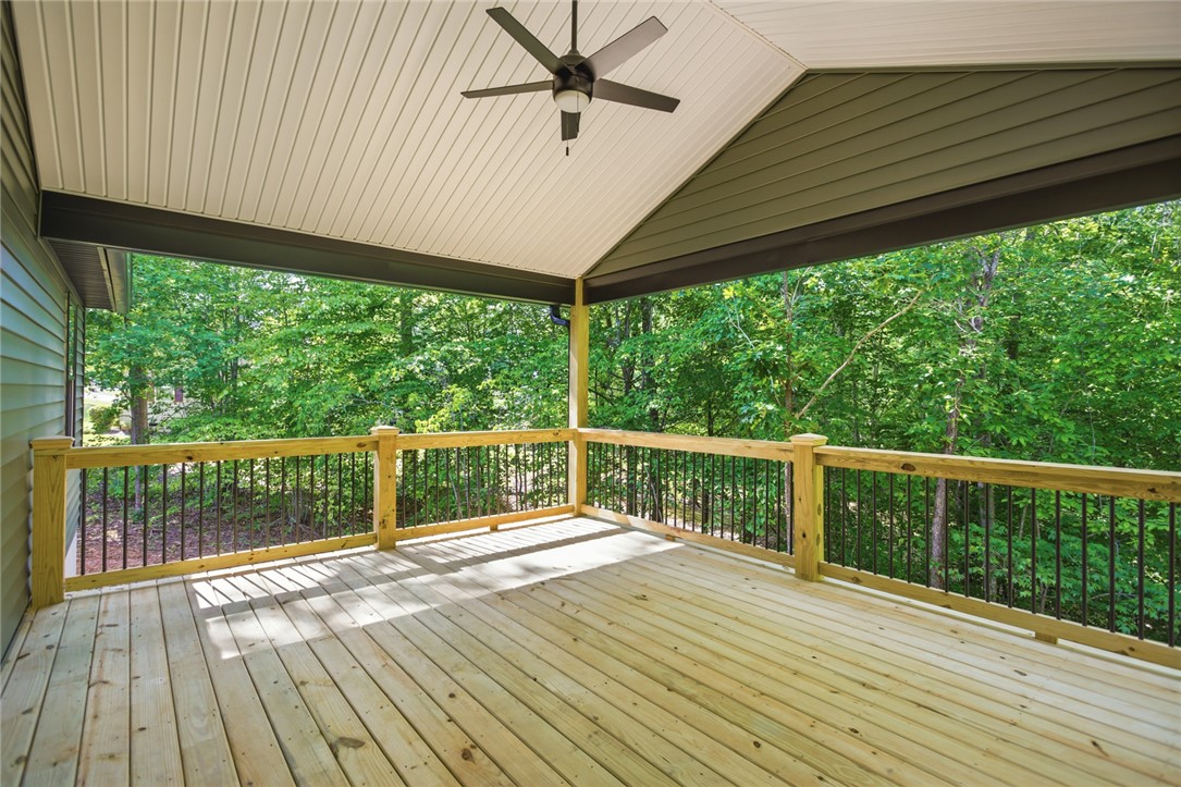 209 Castlebrook Drive Walhalla, SC 29691 - Photo 16 of 28