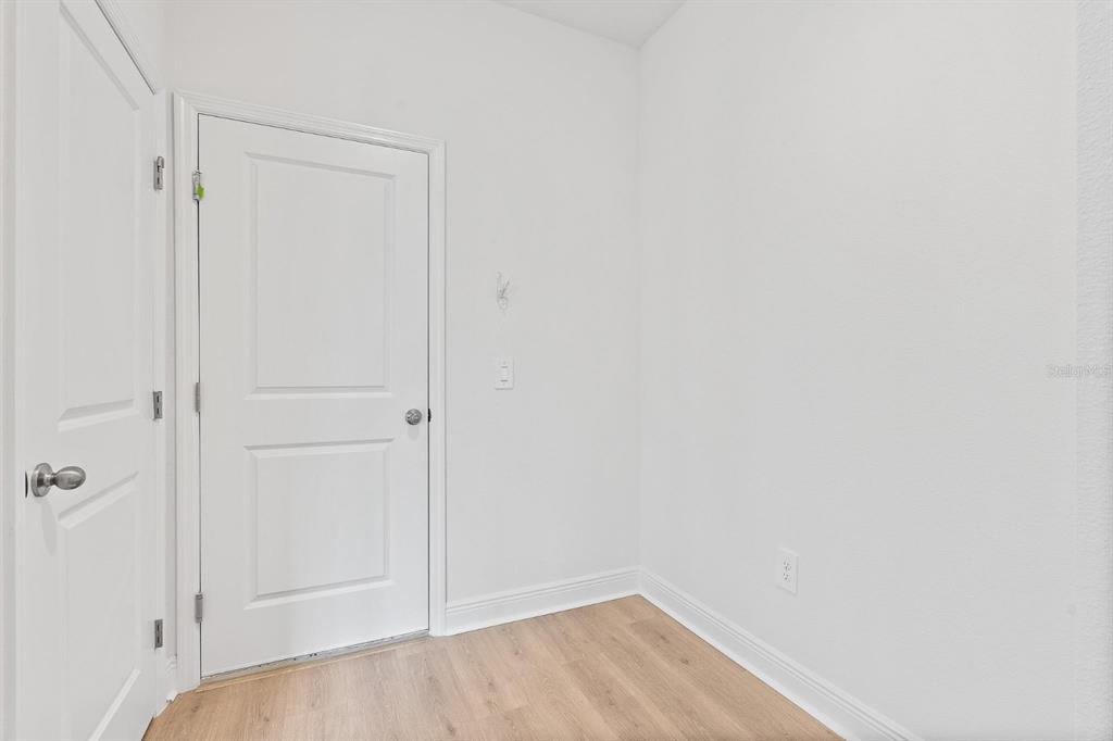 2276 Hen Road Minneola, FL 34715 - Photo 34 of 40 a view of a small space