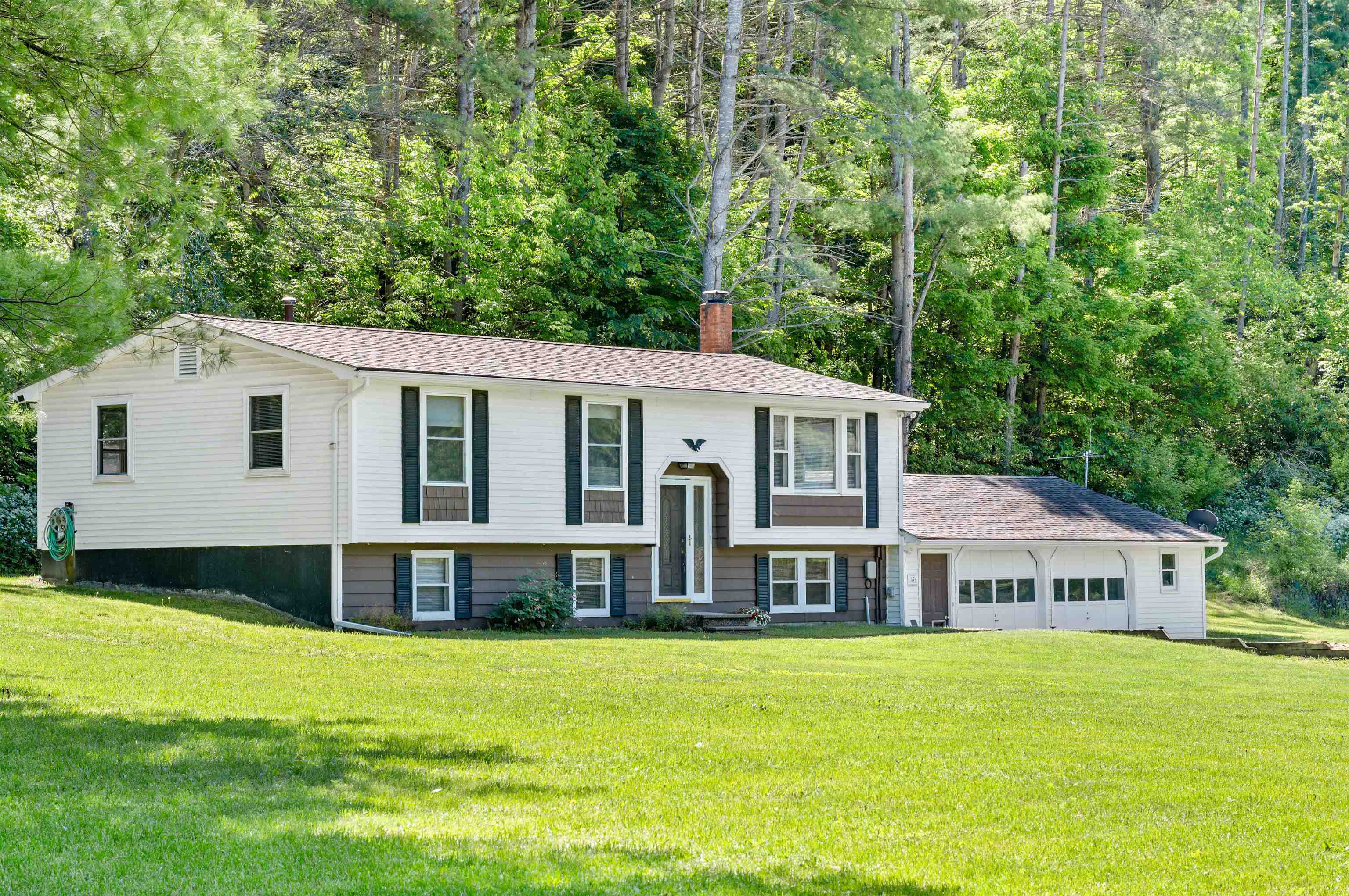 164 East Hill Road Brookfield, VT 05036 - Photo 5 of 34