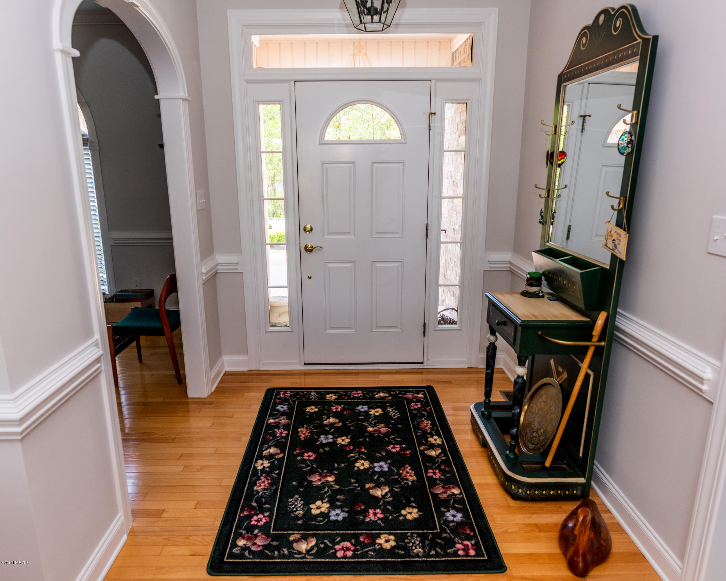 224 Mellen Road New Bern, NC 28562 - Photo 3 of 35 224 mellen foyer