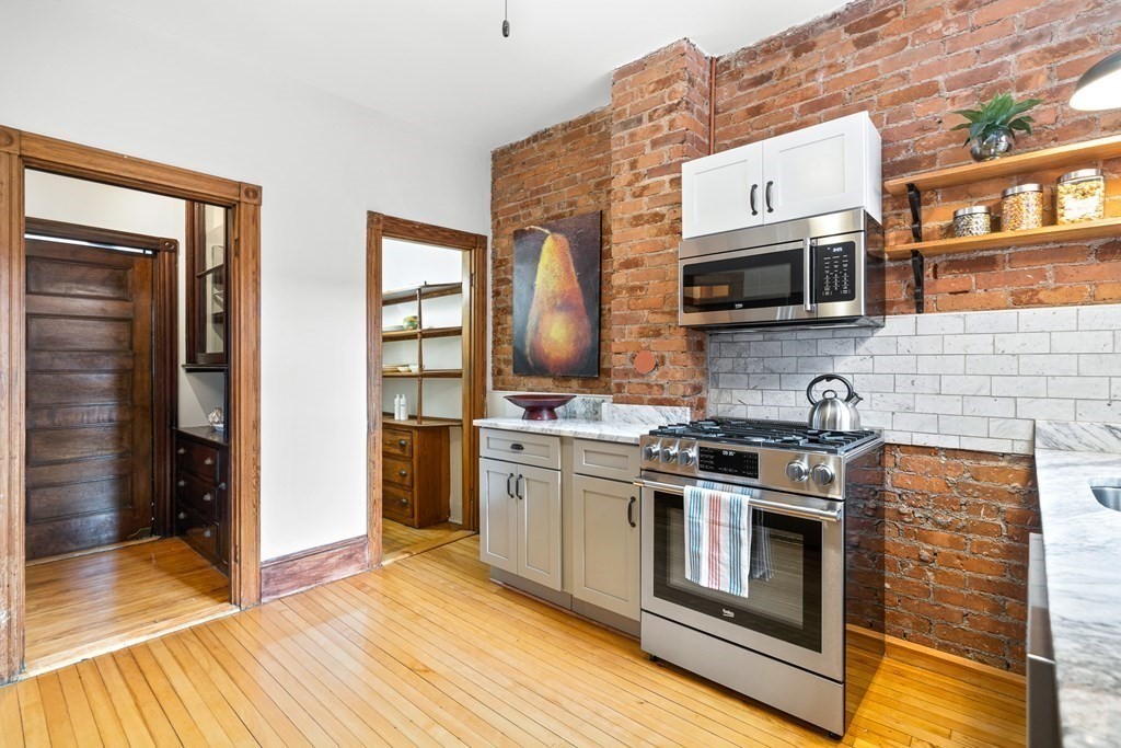 16 Beaufort Road, Unit 3 Boston, MA 02130 - Photo 5 of 23 Gallery Image 5
