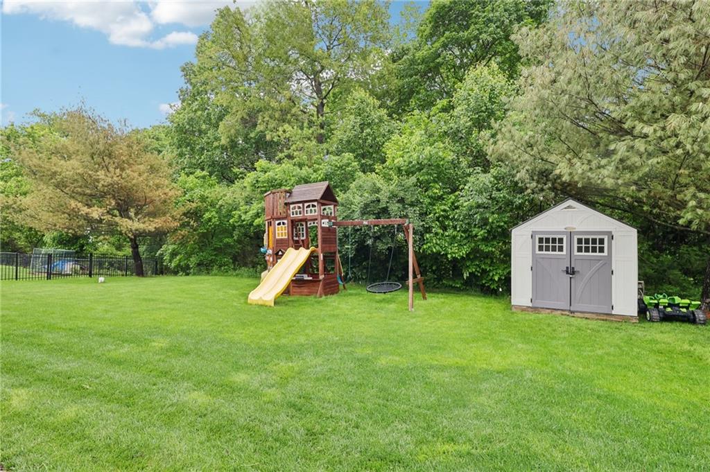 319 Buffalo Ridge Road Peters Township, PA 15317 - Photo 8 of 47 Level Backyard in Pittsburgh?