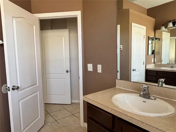 $1,950 | 209 Round Man Street, Leesburg, FL 34748