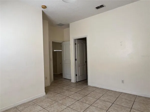 $1,950 | 209 Round Man Street, Leesburg, FL 34748