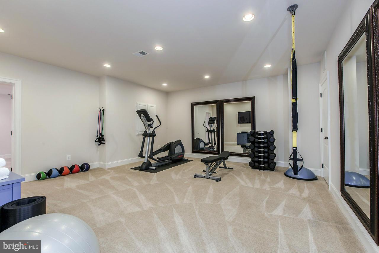 1659 Hunting Crest Way Vienna, VA 22182 - Photo 23 of 30 Gym