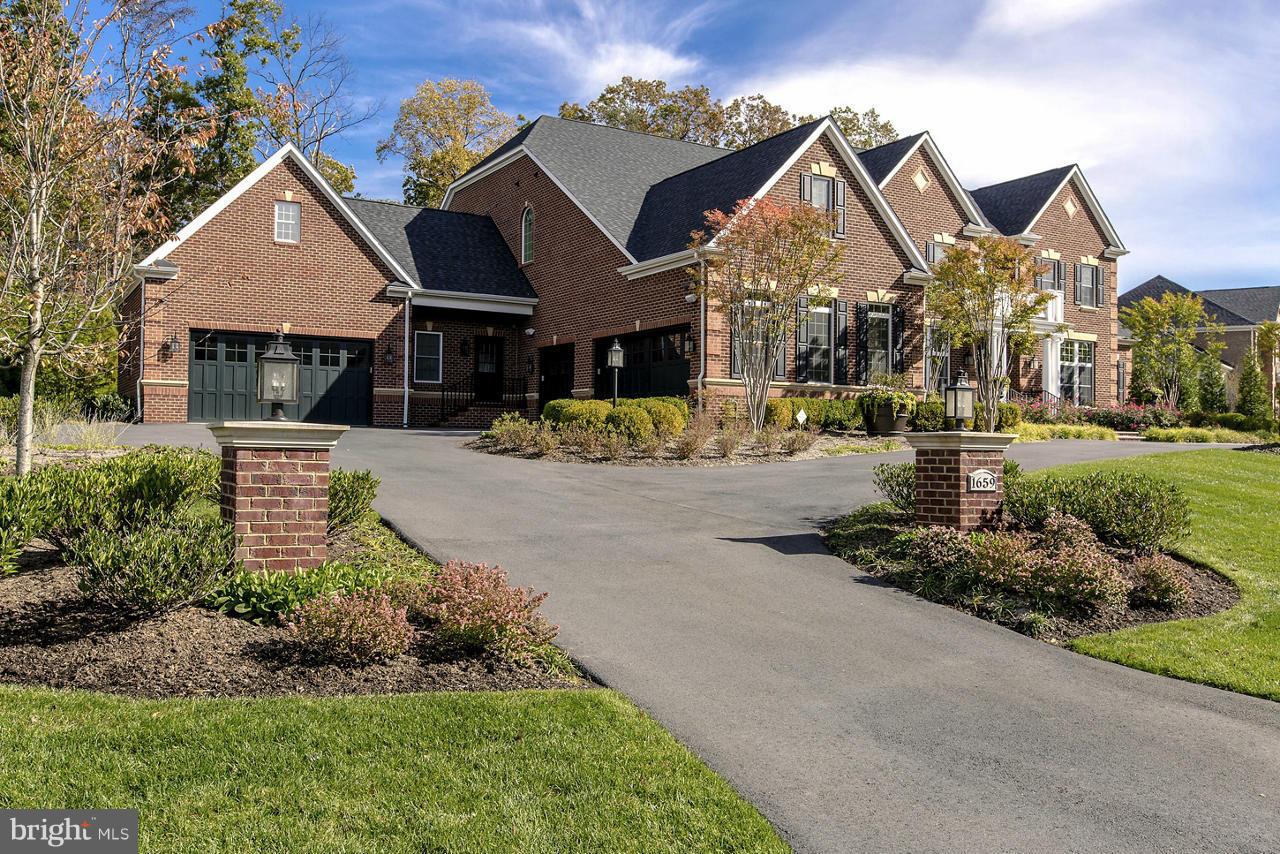 1659 Hunting Crest Way Vienna, VA 22182 - Photo 30 of 30 5-car garage!